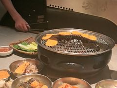 -草家酱蟹炭火烤肉店(珲春南路一店)
