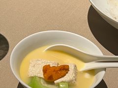 石锅海胆烧豆腐-荣轩(新荣记环球金融中心店)