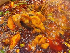 -肖肖酸萝卜鱼火锅(总店)