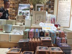 -猫的天空之城概念书店(杭州南宋御街店)