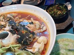 -凤凰湘语·海派湘菜(浦东旗舰店)