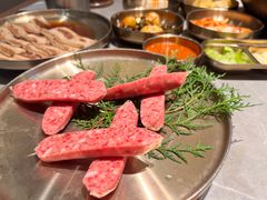 -草家酱蟹炭火烤肉店(珲春南路一店)