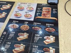 -荀记肉夹馍(三八家乐福店)