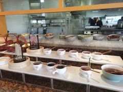 自助调料区-厦门悦华酒店·绿庭主题自助餐厅