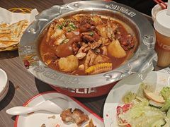 -胖哥俩肉蟹煲(石家庄长安万达店)