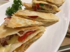 烟熏鸡肉芝士薄饼-噹噹呀咪咖喱屋(南京东路店)