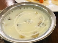 奶油蘑菇鸡汤-哈努曼印度餐厅(吴泾宝龙广场店)