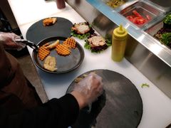 -HIGH FIVE哈福手工汉堡(桂林路店)