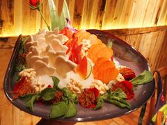 -老滇山寨•云南特色菜•地方菜•民族风情歌舞表演(金碧店)