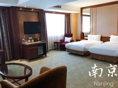 -南京金鹰皇冠假日酒店