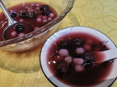 杨梅圆子-何记面馆(龙泉山店)