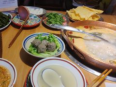 -洱火云南酸菜牛肉火锅(石景山当代商城店)