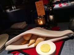 -弦月窗LUNETTE BY AMANDA(复兴路店)