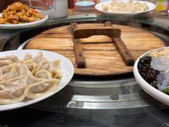 -人民公社铁锅炖·东北菜(卫国道店)