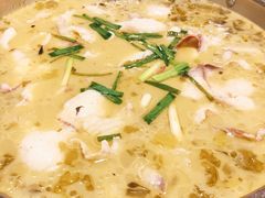 酸菜江团（黑）-褒河栈道渔庄(建工路总店)