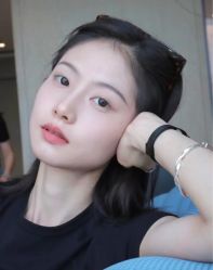 -林小西 · 专业半永久纹眉