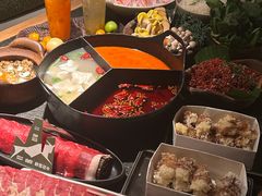 -三出山火锅(南京万象天地店)