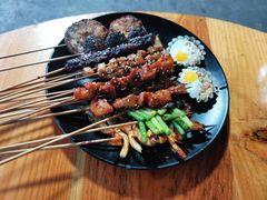 -乔岩保应烧烤店