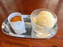 冰淇淋咖啡-山下C5cafe(惠通时代广场店)