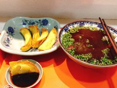 -老新隆牛肉锅贴(新街口店)