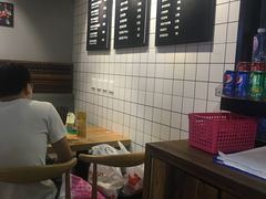 -鑫花溪牛肉米粉(人民广场店)