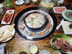 -哈吱喂丽江火塘·牦牛火锅(五一街店)
