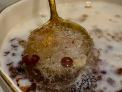 牛奶芋圆桃胶雪燕-党公糖水铺(鹭江店)