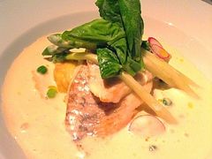 香煎多宝鱼-广州四季酒店·佰鲜汇·现代法餐