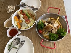 -Ours树朵家亲子餐厅(远策中心店)