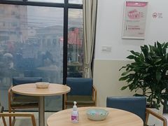 -赫尔森口腔·牙齿种植修复