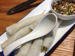 -野山舂·贵州现舂酸汤火锅(鸿通城店)