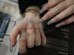 -UMl Nail 尤米美甲美睫半永久