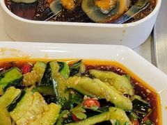 -鲁员外地锅鸡地锅鱼(古墩路店)