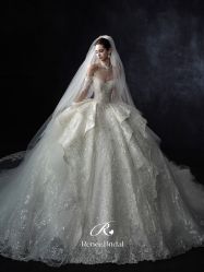 点击看大图 -Renee芮亦婚纱