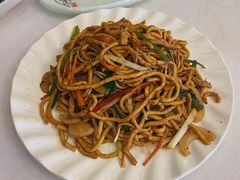 黑椒炒家乡鱼米线-圣龙酒家