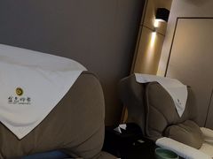 -金色印象·4K影院式足体养生(南方花园店)
