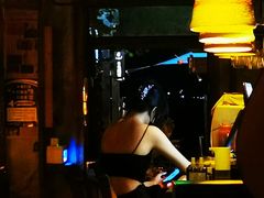 -城墙外BAR