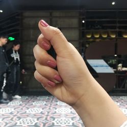 纯色-孔雀手美甲美睫护理