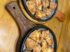 料理烤特色火烧-老东镇啤酒屋海鲜加工·蒸汽海鲜·海鲜烧烤(台东店)