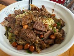 -阿阳牛腩腌面店