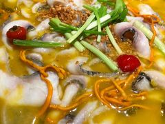 -山城外·非遗酸菜鱼(财富中心店)