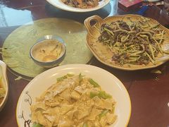 -老码头黑皮肘子锅包肉(文政街店)