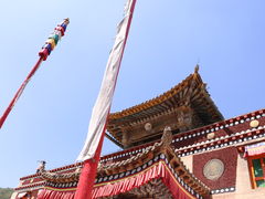-塔尔寺游客服务中心