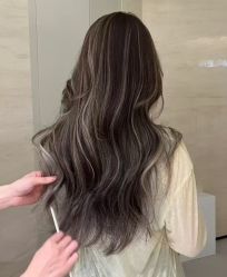 -苏奇发型·烫发染发