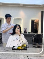 -苏豪美发S A L O N烫发染发