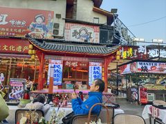 -刘姐啤酒鱼民族演艺餐厅(西街总店)