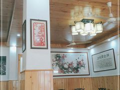 大堂-芦茨金富饭庄·25年老字号·专做稻草鸡