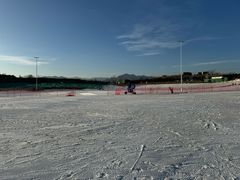 -华彬猛犸滑雪场