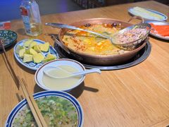 -洱火云南酸菜牛肉火锅(石景山当代商城店)