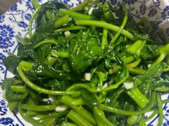 -三湘四水正宗湘菜(君峰路店)